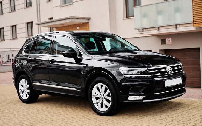 Volkswagen Tiguan cena 79700 przebieg: 213000, rok produkcji 2016 z Płock małe 781